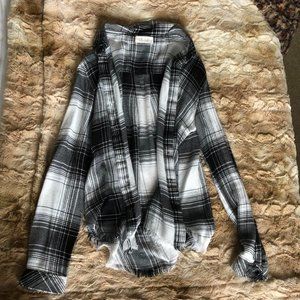 Bella Dahl button up flannel blouse